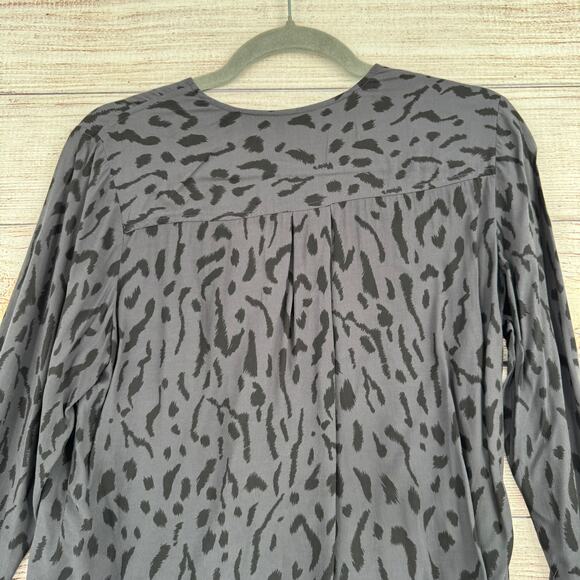 Rails Hilary Cheetah Print Faux Wrap Blouse Womens Small Gray Black - Picture 4 of 13
